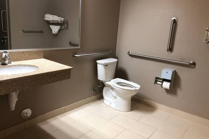 Room 34 of 49