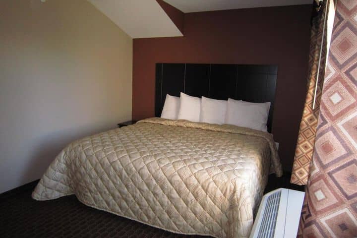 Room 16 of 49