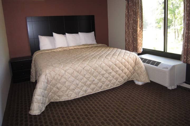 Room 5 of 49