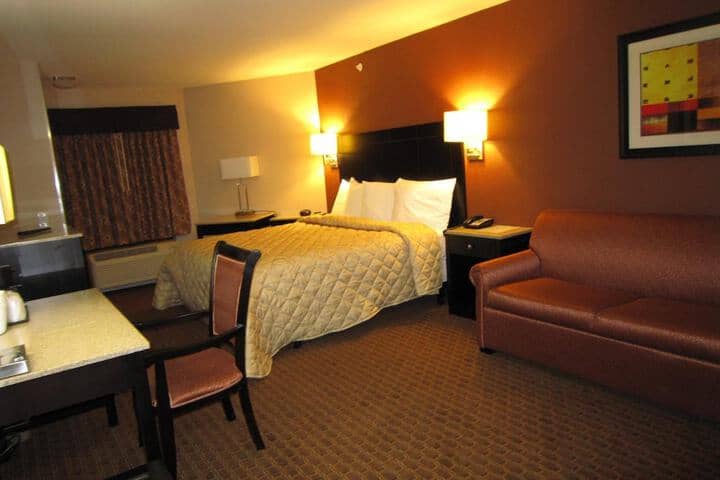 Room 17 of 49